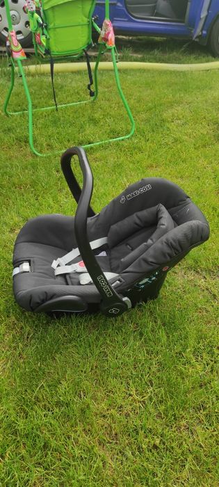 Fotelik nosidełko , maxi Cosi Cabrio fix