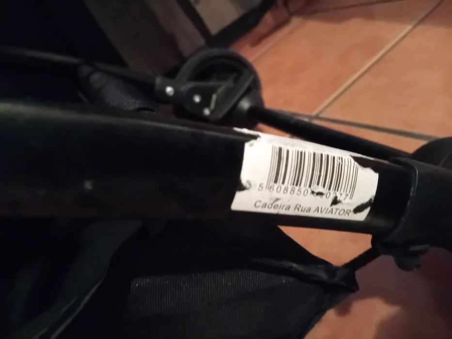 Carrinho Maxi Baby Aviator ideal para avião