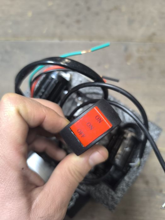 Фара на велосипед 12v