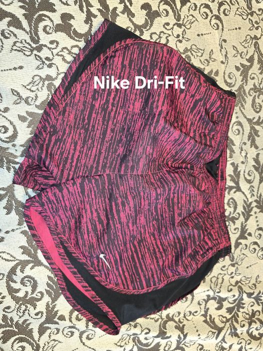 Spodenki szorty Nike Dri-Fit-S-z majtkami