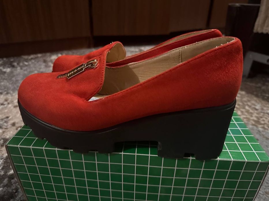 Балетки лофери туфлі 38 р замш