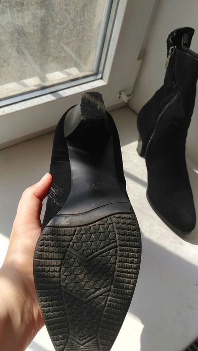 Зимнии замшевые сапоги