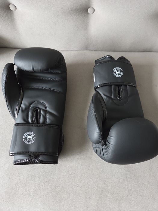 Venum Rękawice Bokserskie Contender 2.0 Black/White 1OZ