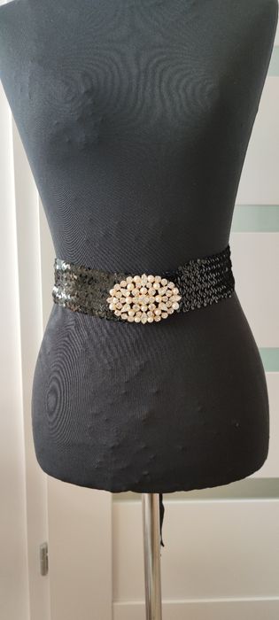 Elastyczny czarny cekinowy pasek z ozdobną klamrą elastic stretch belt
