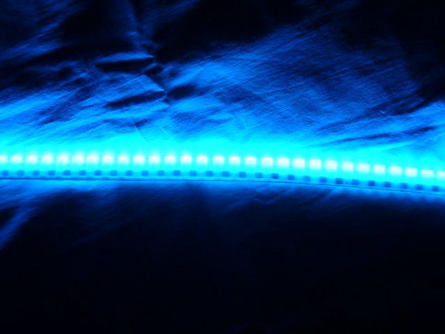 Светодиодная лента DIP 96 (контражур), с влагозащитой.