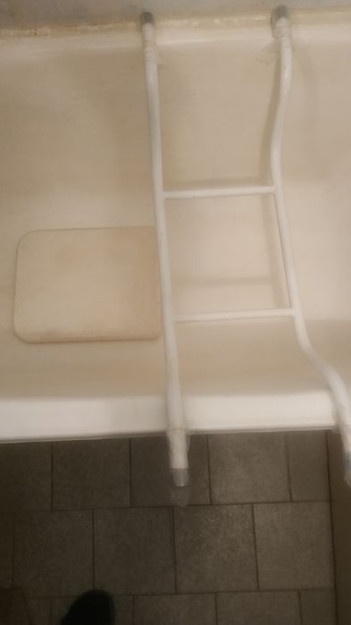 Продам сидение для ванны
