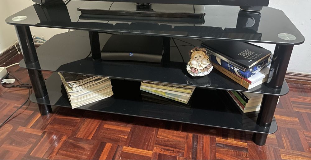 Estante usada em bom estado