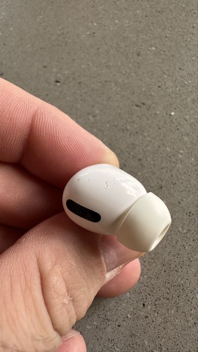 Słuchawki Apple AirPods Pro (1. generacji) z etui ładującym MagSafe – MLWK3ZM/A