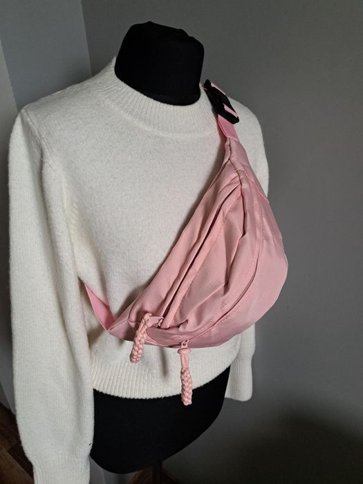 Turystyczna nerka damska-nowa