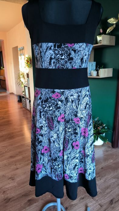 Sukienka damska Efect rozm 3 XL