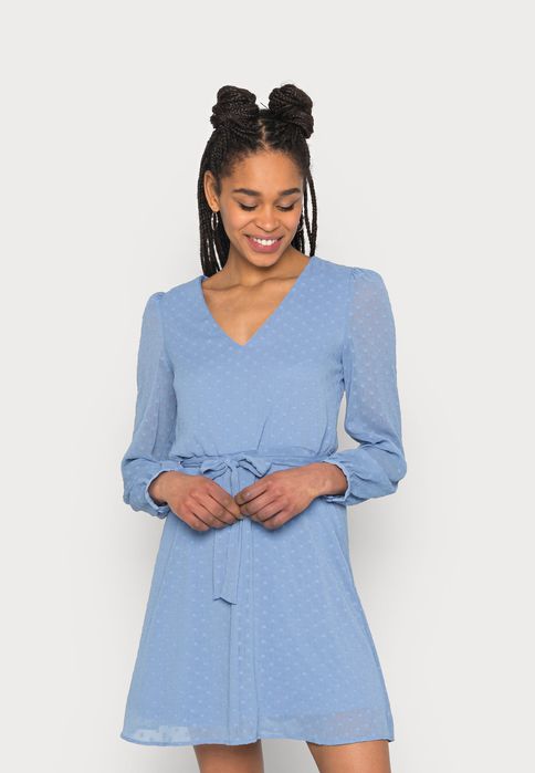 Sukienka szyfonowa Vila 38