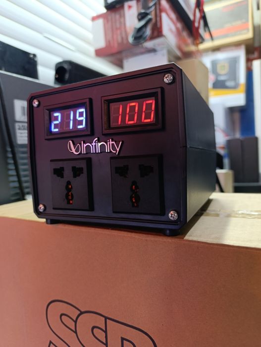 220/110 перетворювач напруги під техніку з Америки