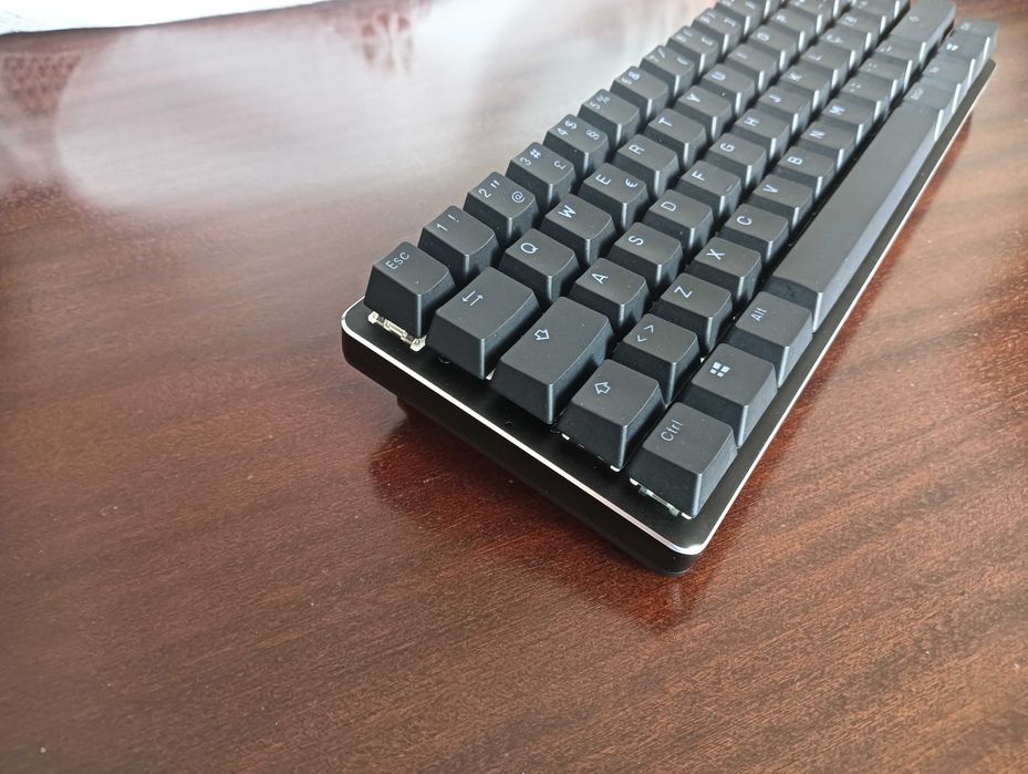 Teclado Mecânico RGB Glorious GMMK Compact (60%) ISO PT