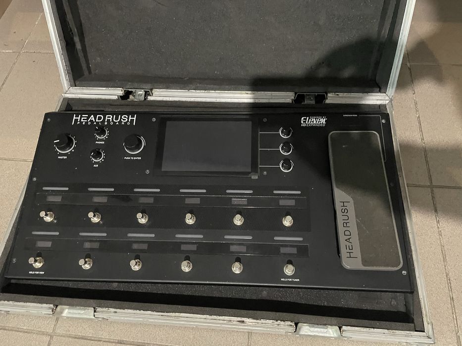 Vendo Headrush Pedalboard com Case