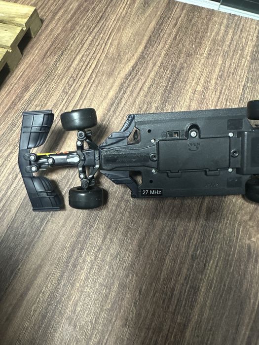 Модель болід Формула-1 Red Bull Racing Honda