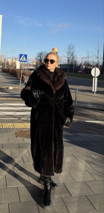 Шуба норковая новая blackglama ворот соболь 46-48-50