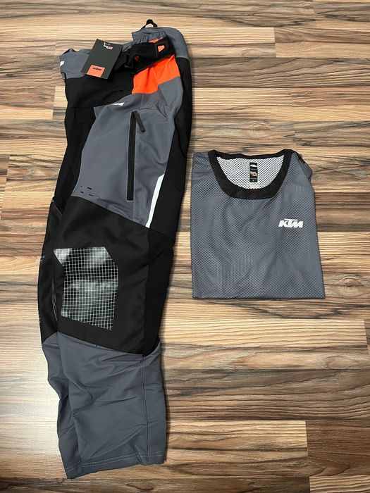 Strój Factory KTM Racetech V4 (Orange Black)(cross,quad,enduro,mtb,dh)