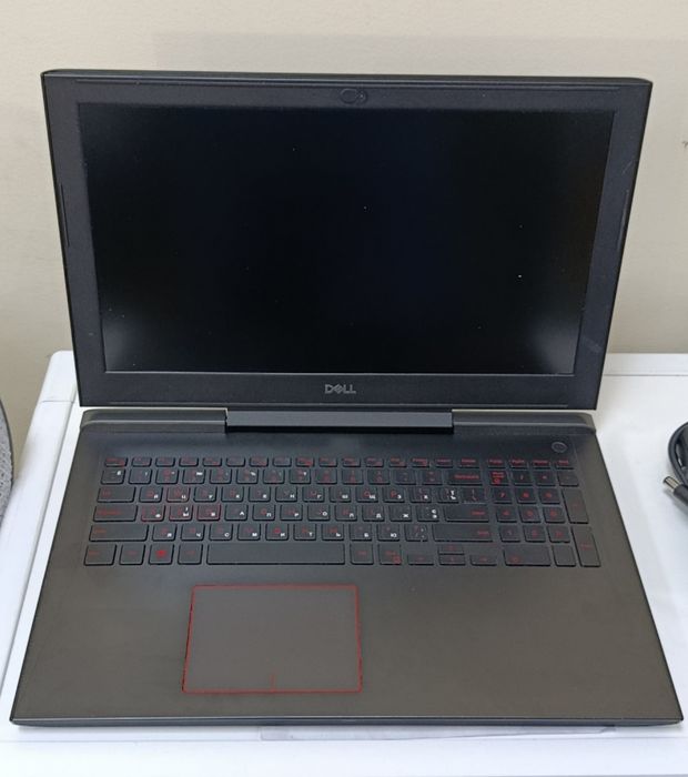 Ноутбук DELL Inspiron 7577