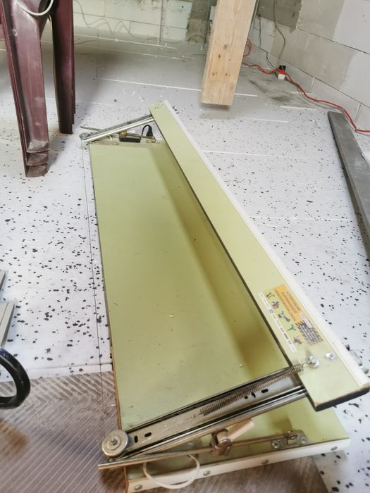 Gilotyna do steropianu maszyna do cięcia steropianu