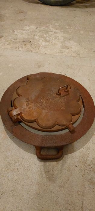 Żeliwna gofrownica wafelnica