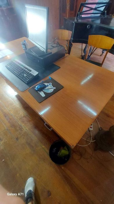 Computador i7 HP Desktop + Monitor 17 Polegadas ,Rato + Teclado