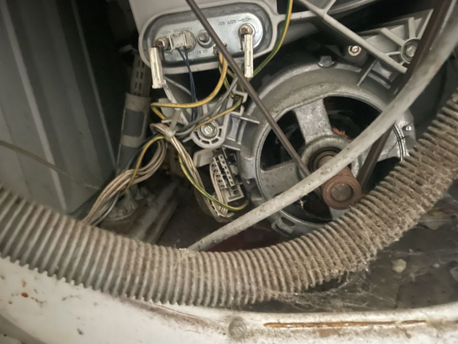 Стиральная машина electrolux EWF10470W  запчасти