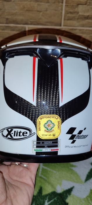 Карбоновий професійний шолом