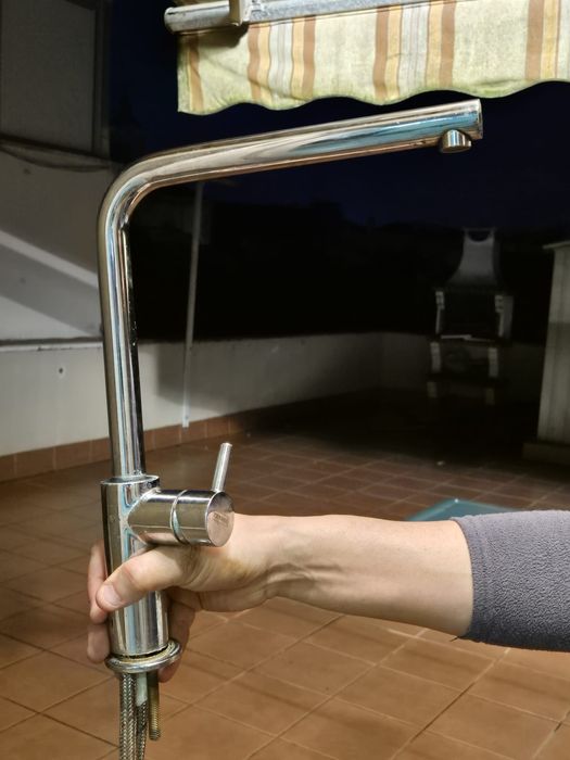 Torneira cozinha64584980752385121