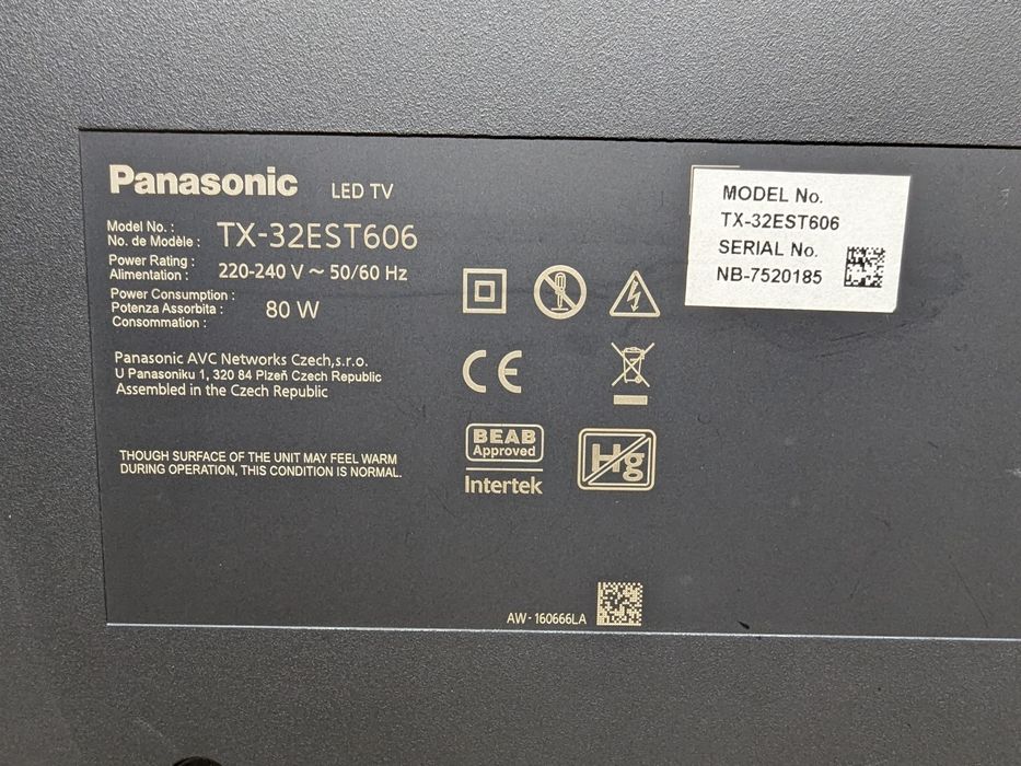 Panasonic TX-32EST606 Smart TV YouTube Full HD (1920 x 1080)