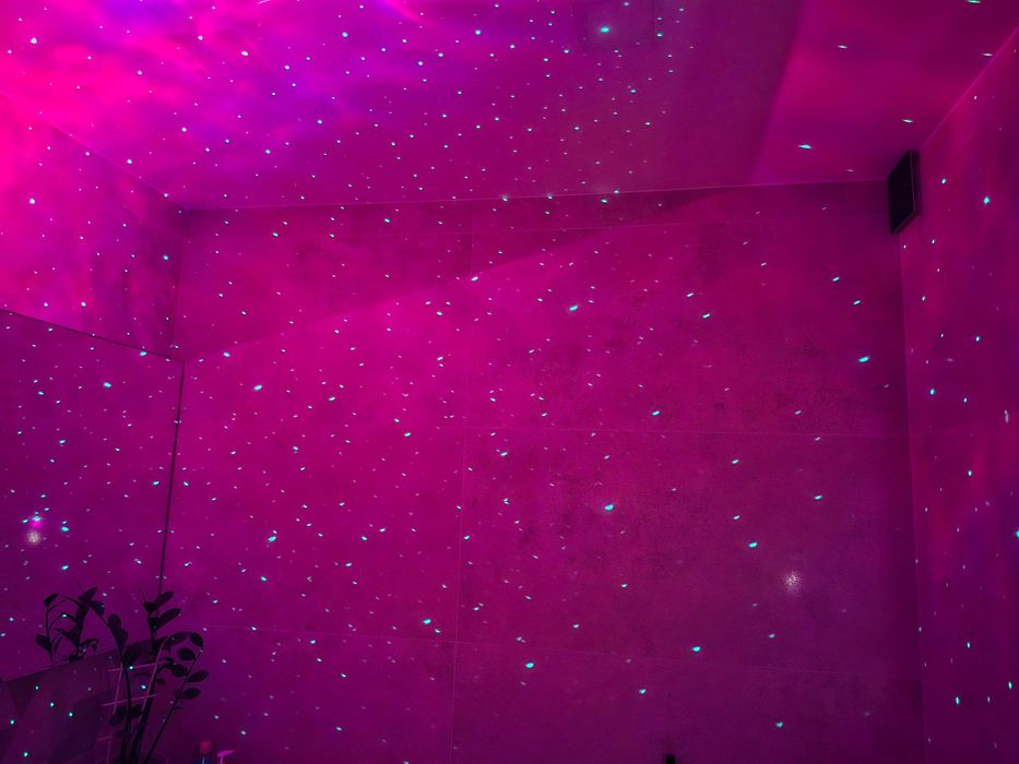 Kosmiczny projektor gwiazd astronaut LED lampa księżycowa pilot