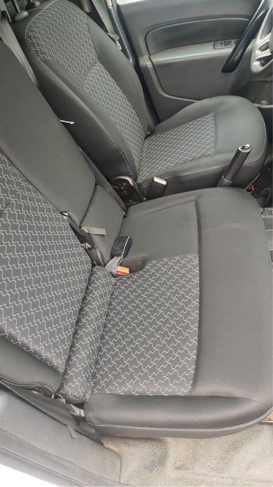 Renault kangoo maxi 3 lugares