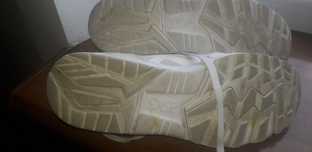 Кроссовки Asics 43.5