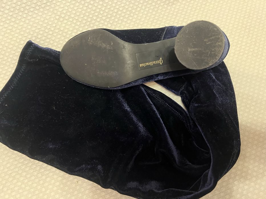 Ботфорты фирмы Stradivarius велюровые темносиние 38 размера