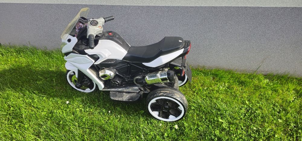 Motor dla dziecka, nowy akumulator.