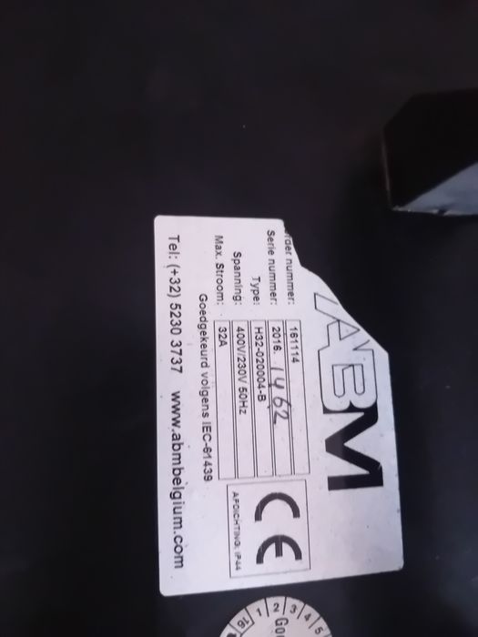 Nowa rozdzielnia elektryczna