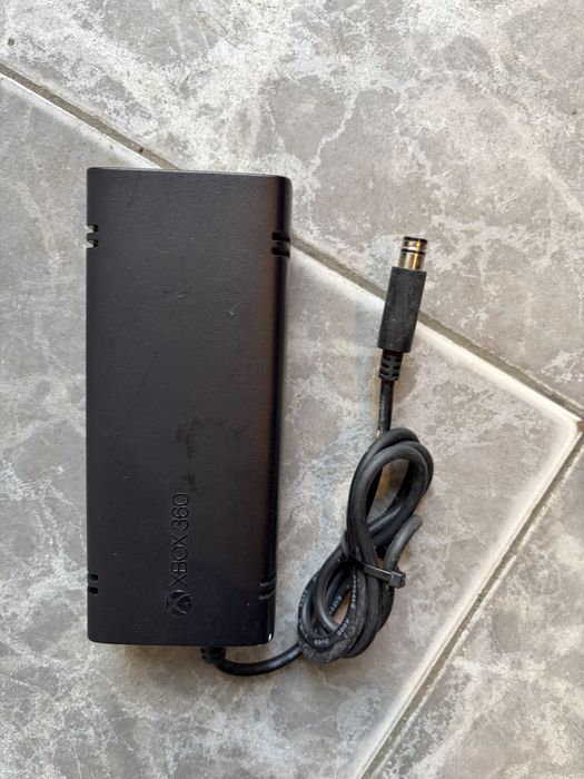 Zasilacz do konsoli xbox 360 e  gwarancja Głogowska 77