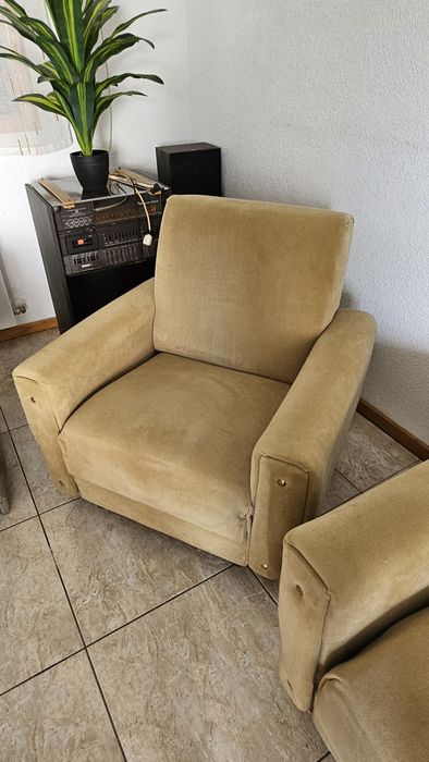 Conjunto de sofá e Poltrona