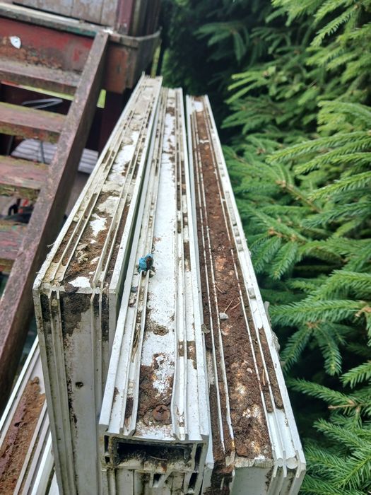 Okna PCV  różne  białe