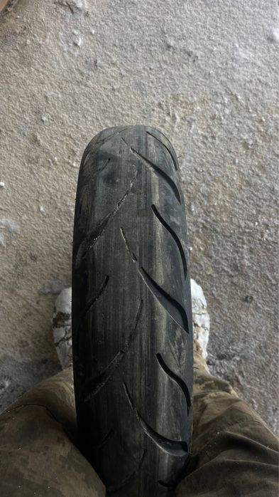 Шина на мотоцикл