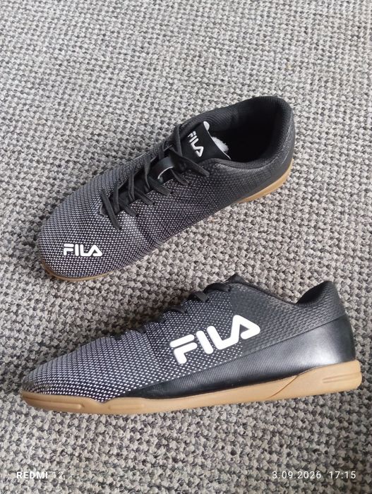 Buty męskie sportowe halówki piłkarskie marki Fila r. 41