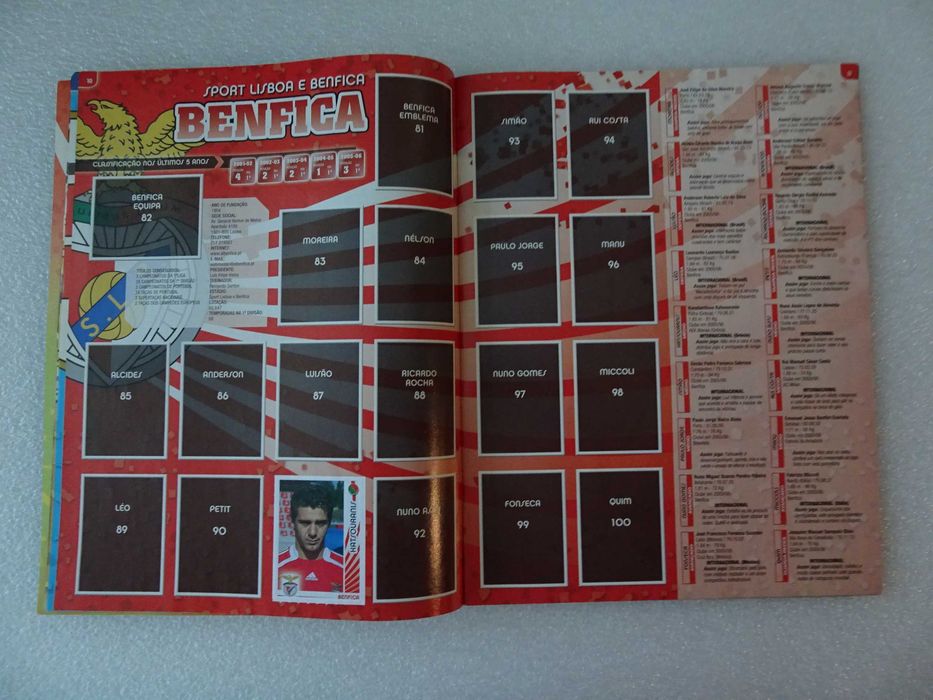 Caderneta de cromos de futebol Futebol 2006/2007 Panini (tem 6 cromos)