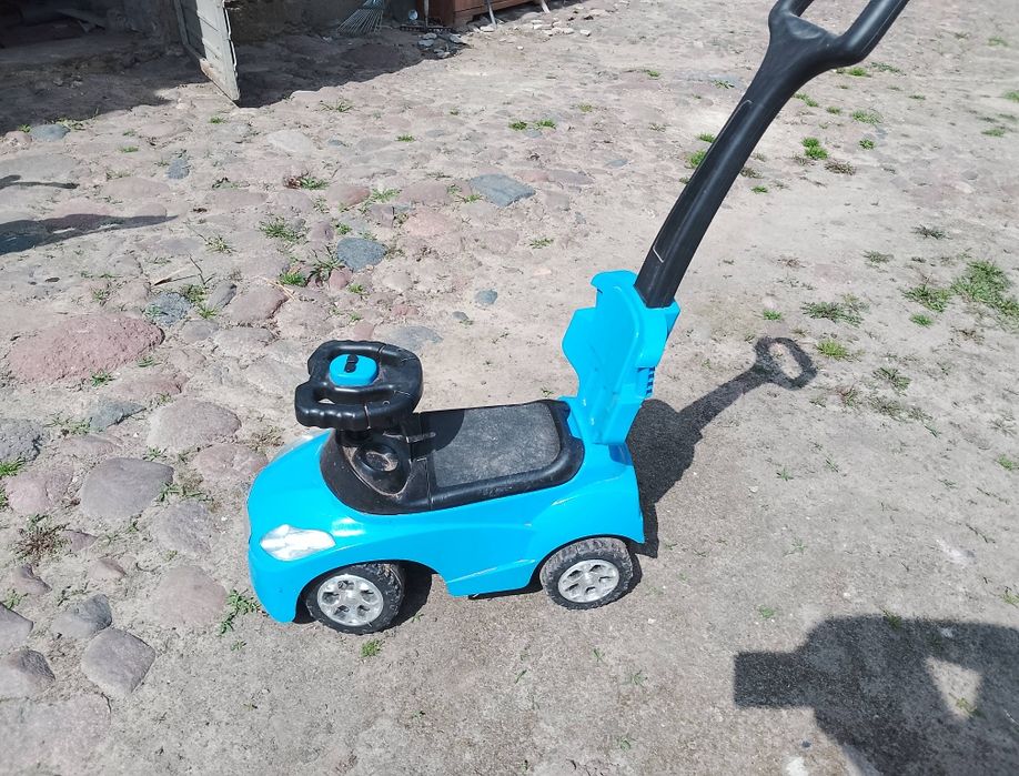 Jeździk pchacz dla dziecka