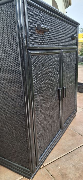 Aparador/Movel de vime preto