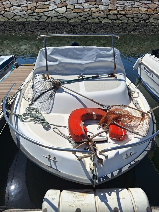 Barco Sabor 4.60m semi-cabinado