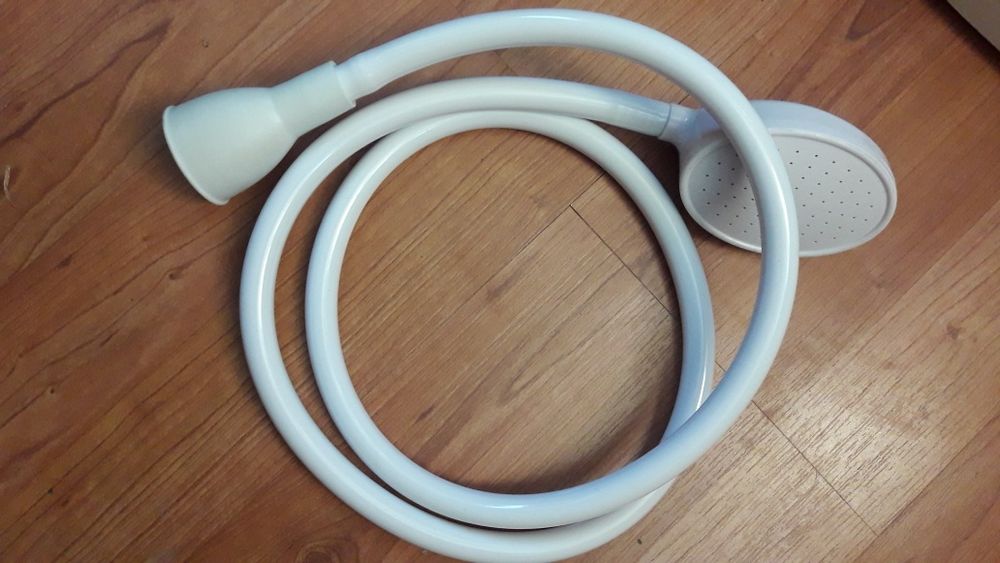 Шланг душ  для крана.