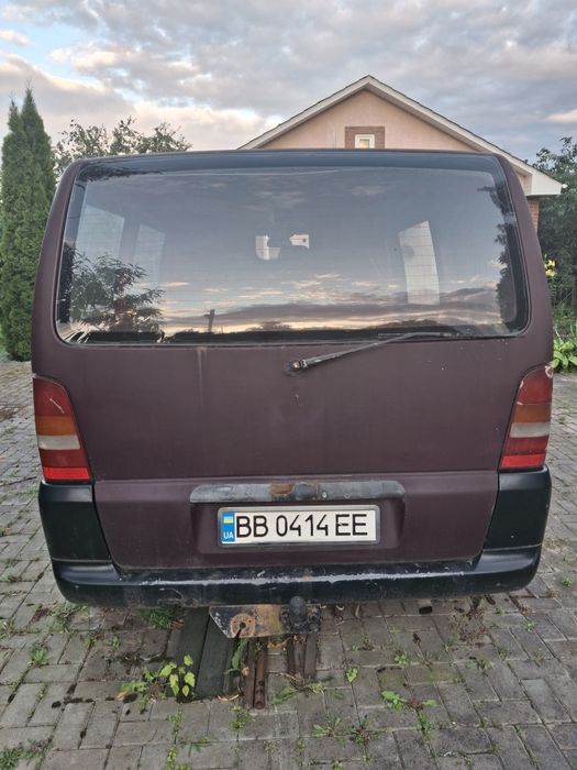 Mercedes   Vito .