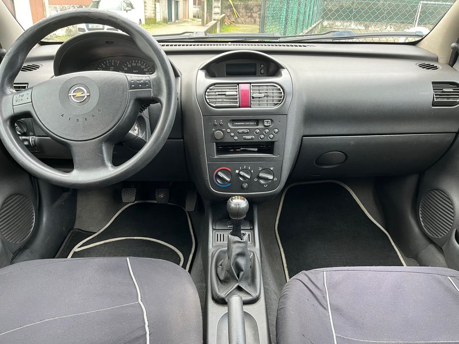 Opel Corsa 1.2 5 Portas