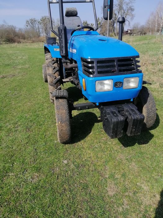 Продам  Трактор, Донг Фенг