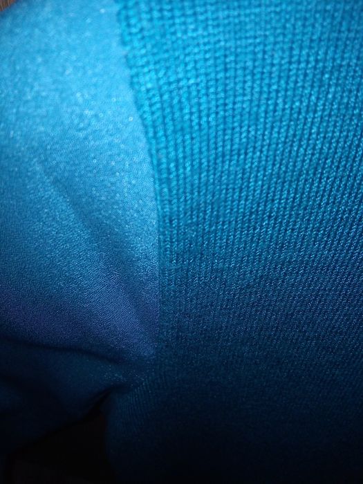 Свитер женский нарядный