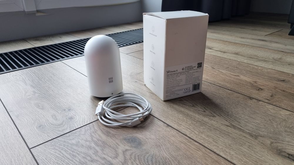 Продам камеру YI Dome X 1080